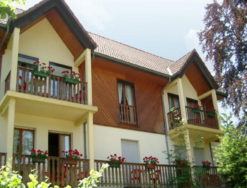Le Chalet Luttenbach-près-Munster エクステリア 写真